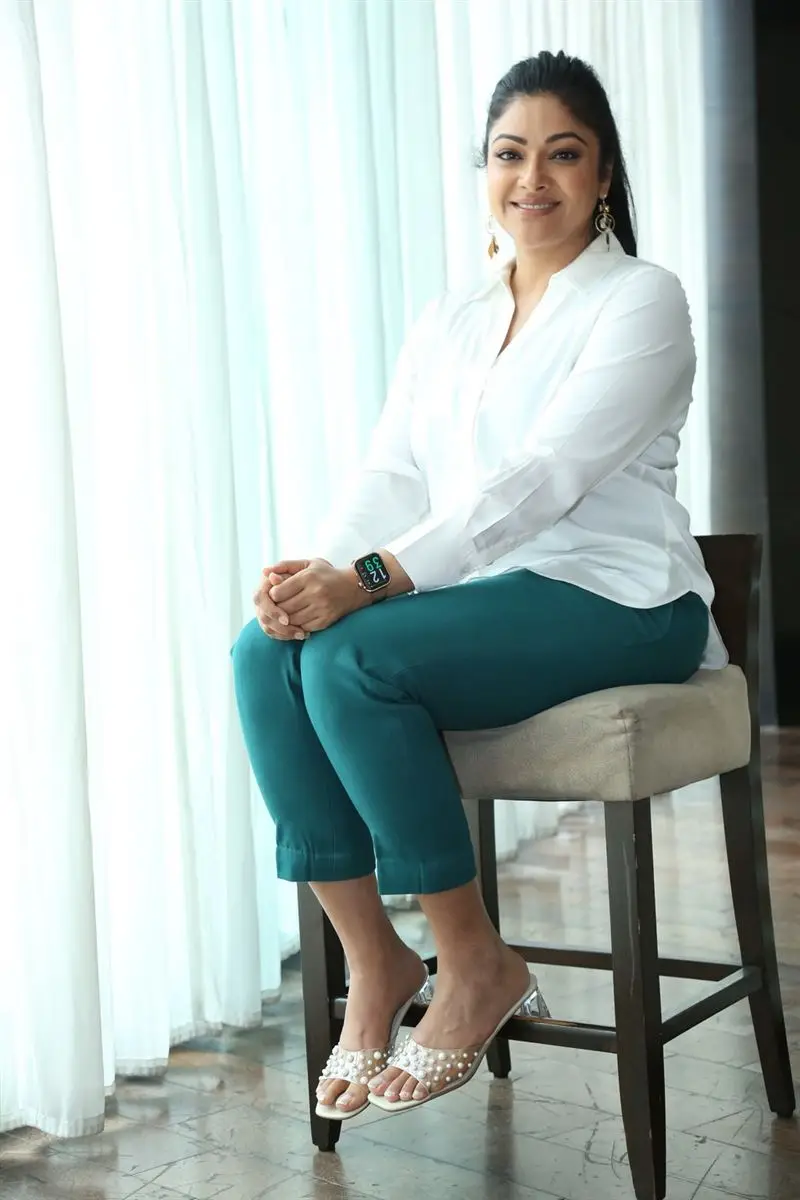 Abhirami at Maharaja in White Shirt Blue Jeans